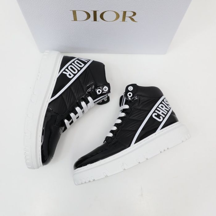 Chrisitan Dior shoes CD00004